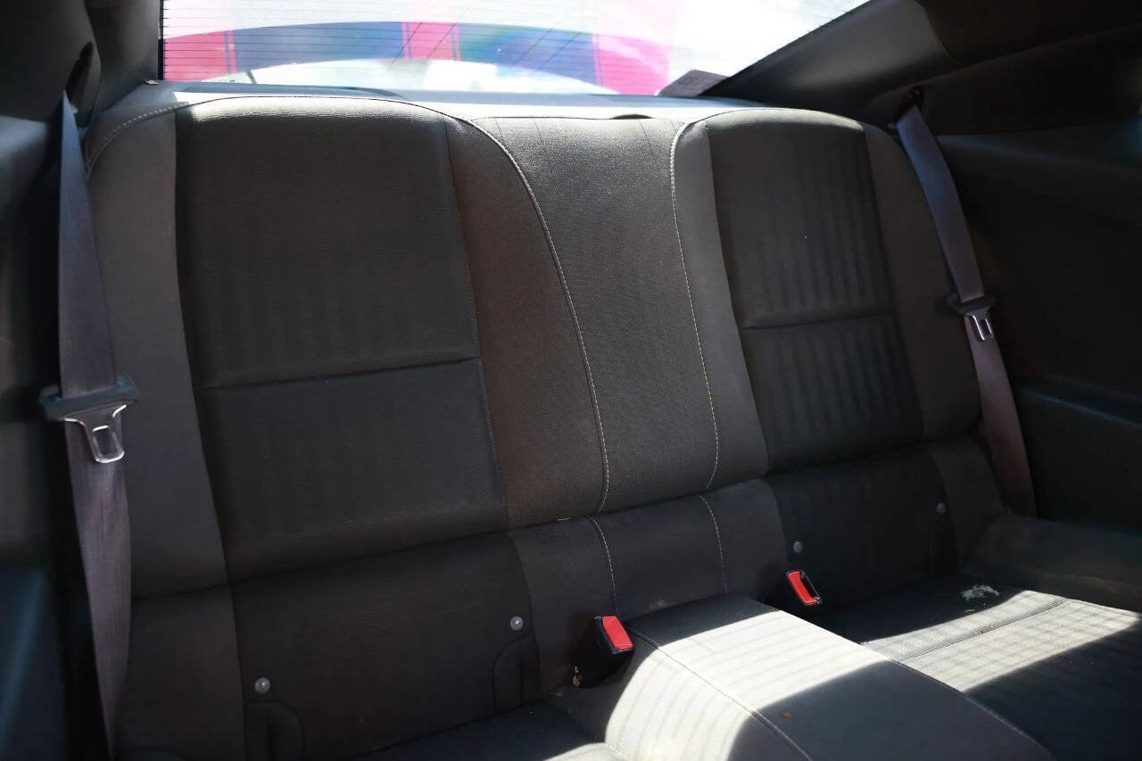 Used 2014 Chevrolet Camaro LS RWD image 34