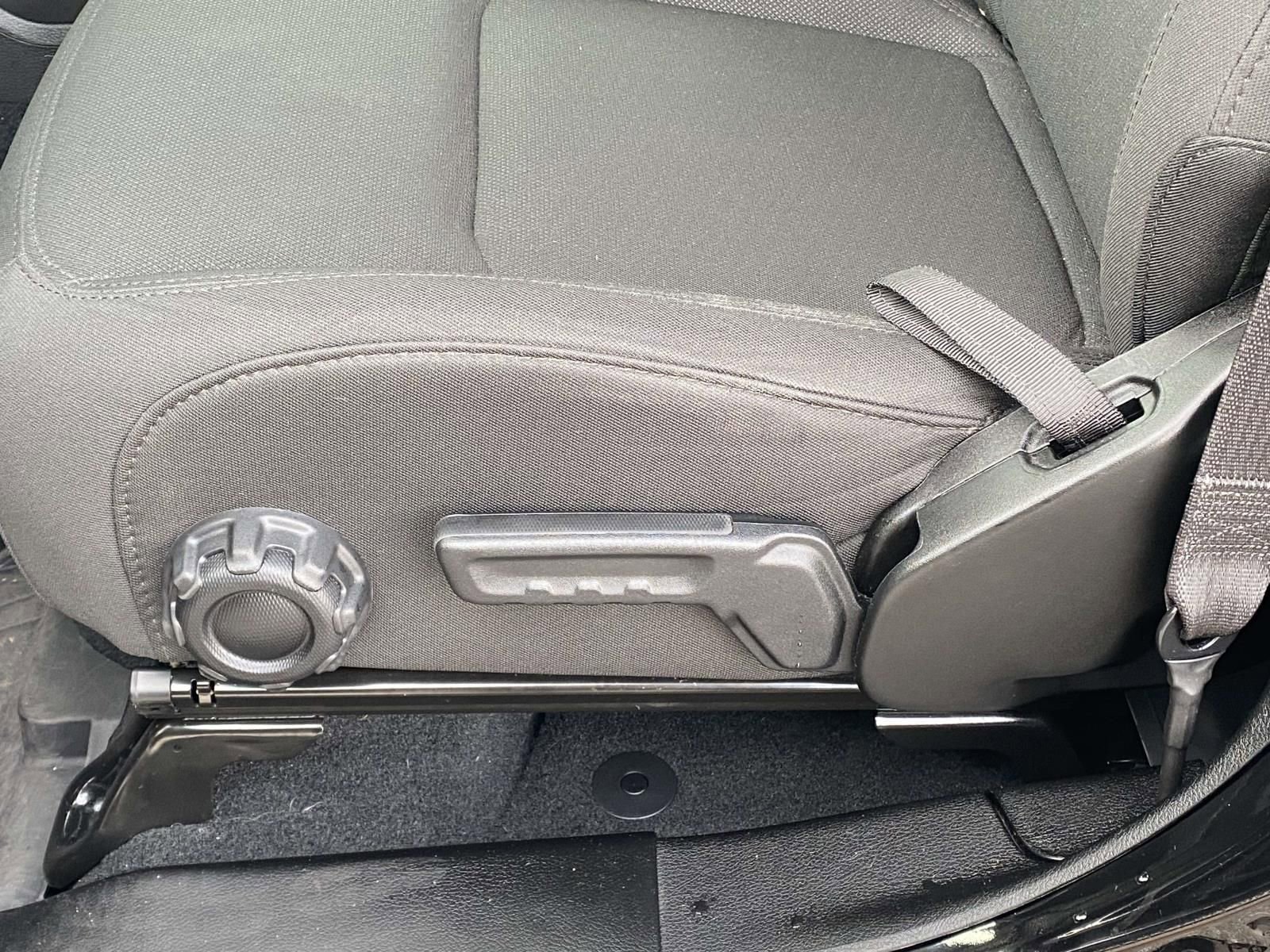 Used 2023 Jeep Gladiator Sport image 16