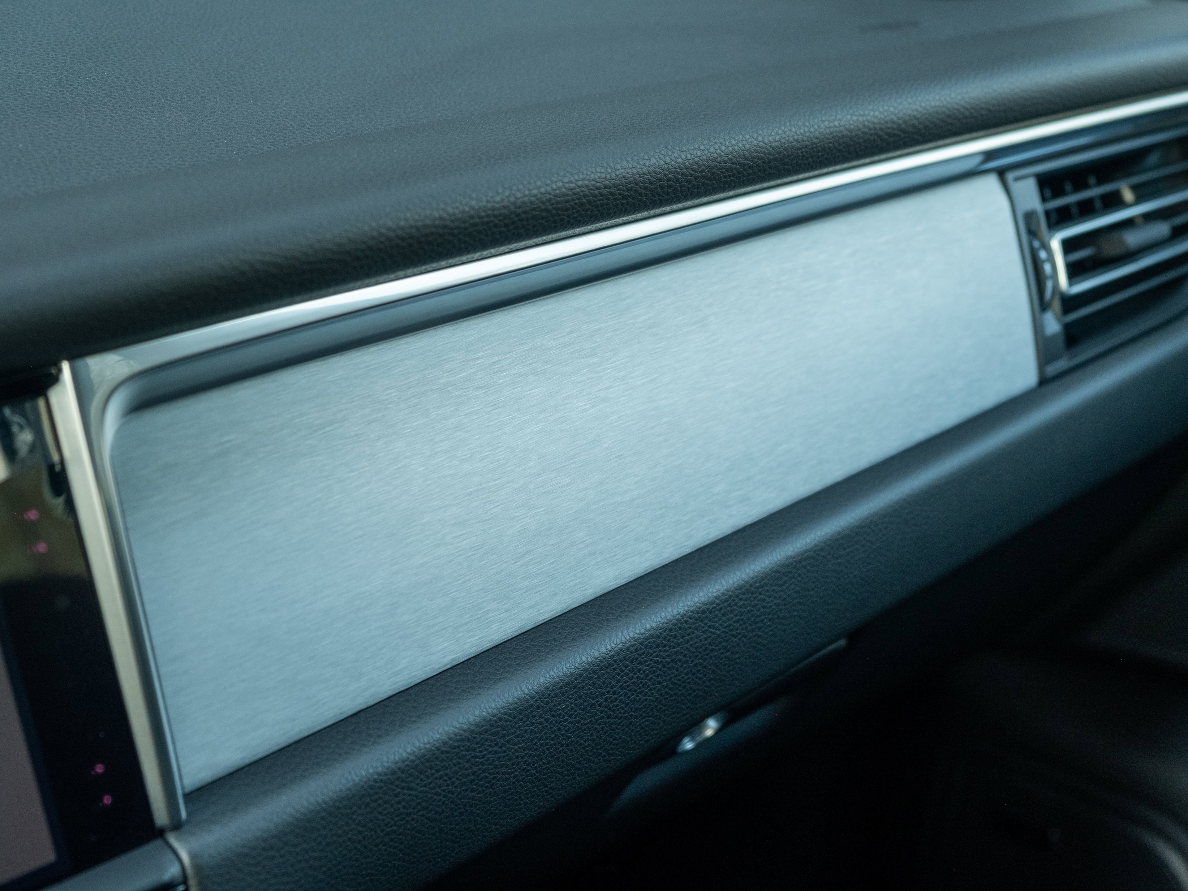 Certified 2026 Porsche Macan AWD/4WD image 22