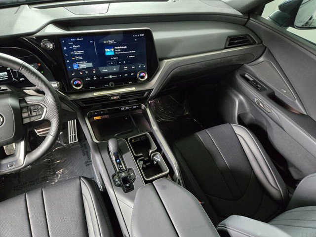 Certified 2026 Lexus TX 500h 500h F SPORT Performance Premi image 18