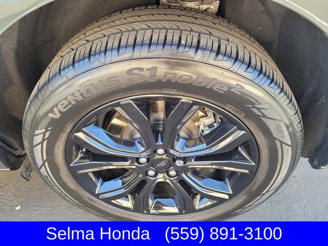 Used 2024 Ford Edge SE w/ Black Appearance Package image 26