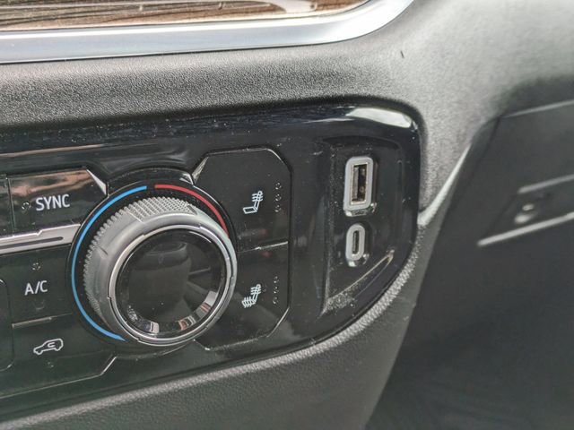 Used 2025 Chevrolet Silverado 2500 LT w/ Convenience Package image 31