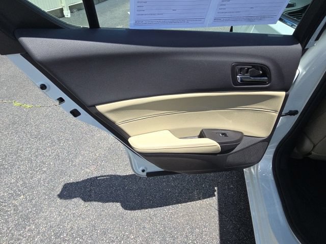 Used 2015 Acura ILX w/ Technology Package FWD image 20