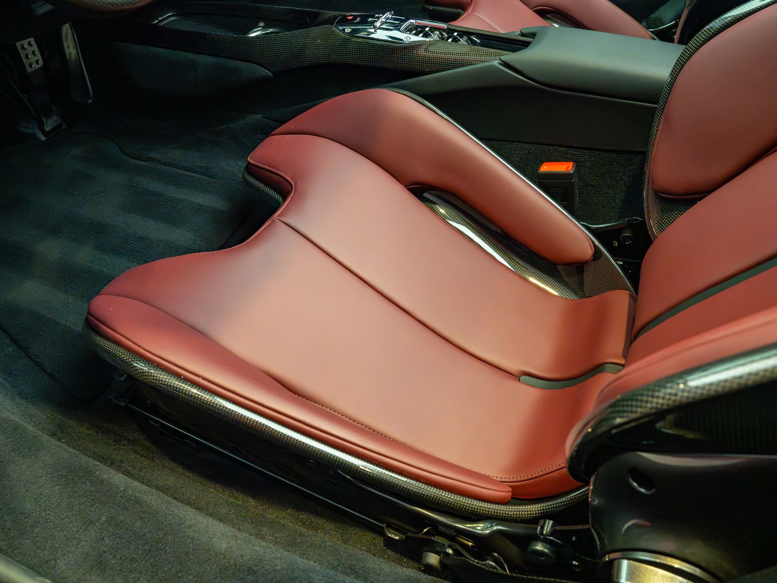 Used 2025 Ferrari 296 GTS RWD image 12