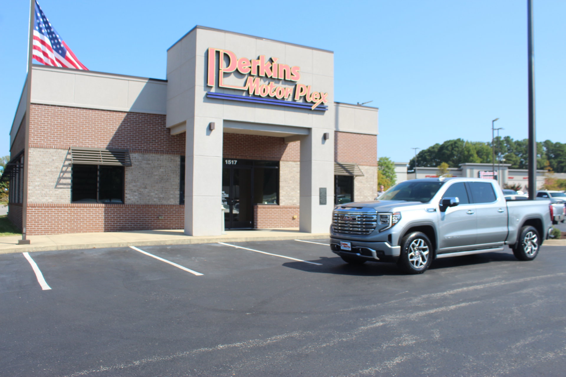 Used 2023 GMC Sierra 1500 Denali w/ Technology Package AWD/4WD image 40
