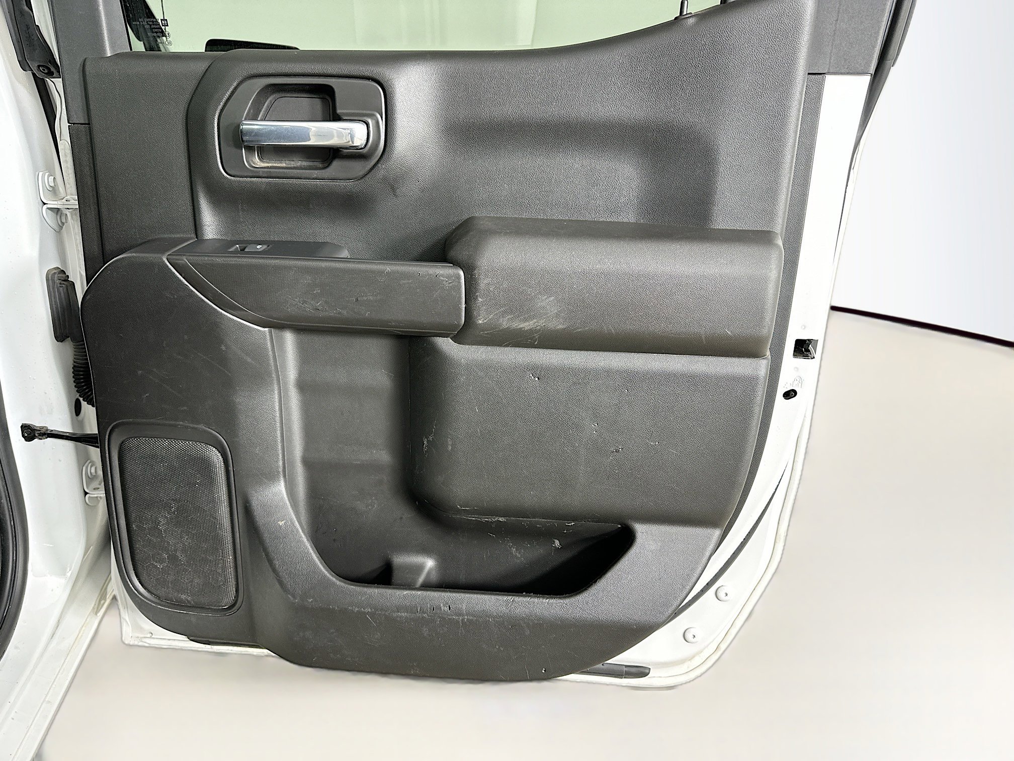 Used 2021 Chevrolet Silverado 1500 LT image 28