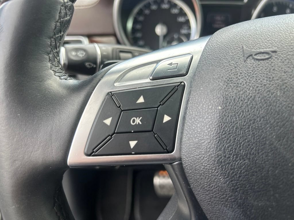 Used 2014 Mercedes-Benz GL 550 4MATIC image 27