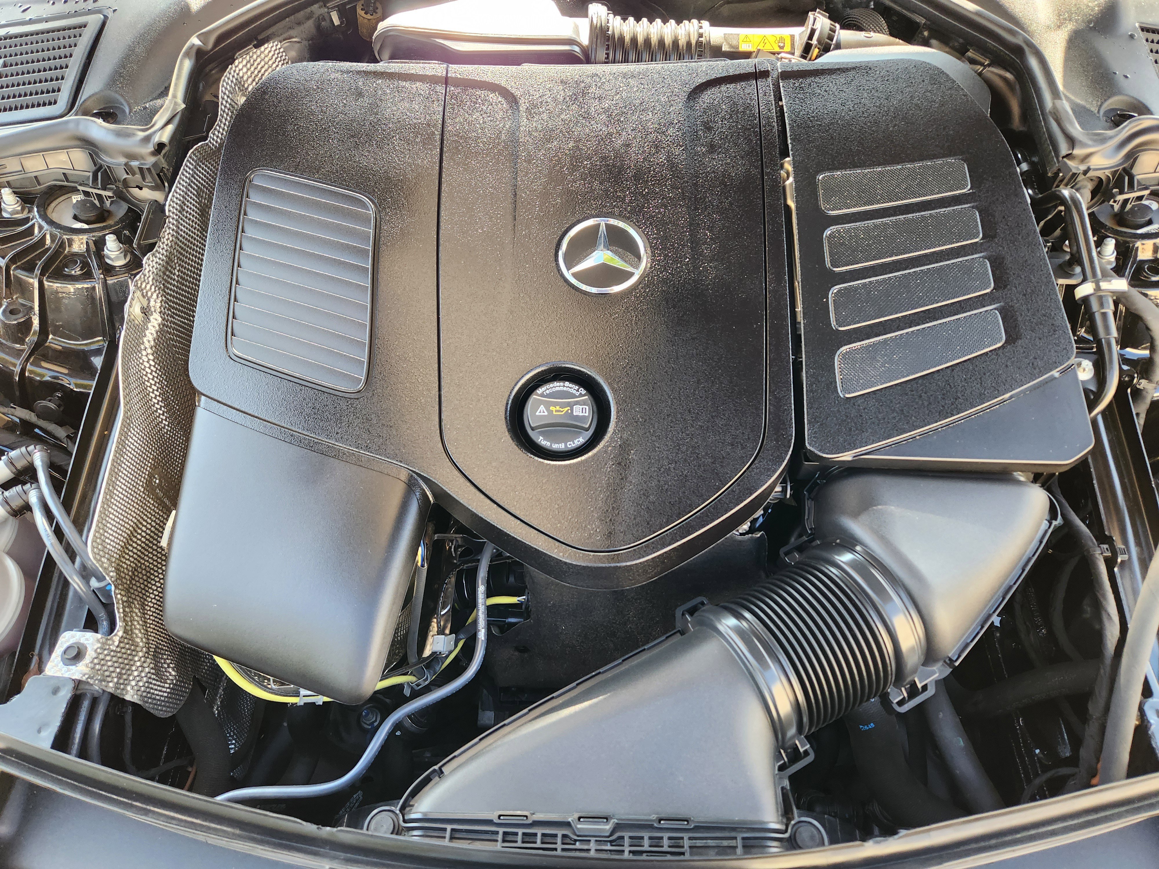 Used 2025 Mercedes-Benz C 300 Sedan image 31