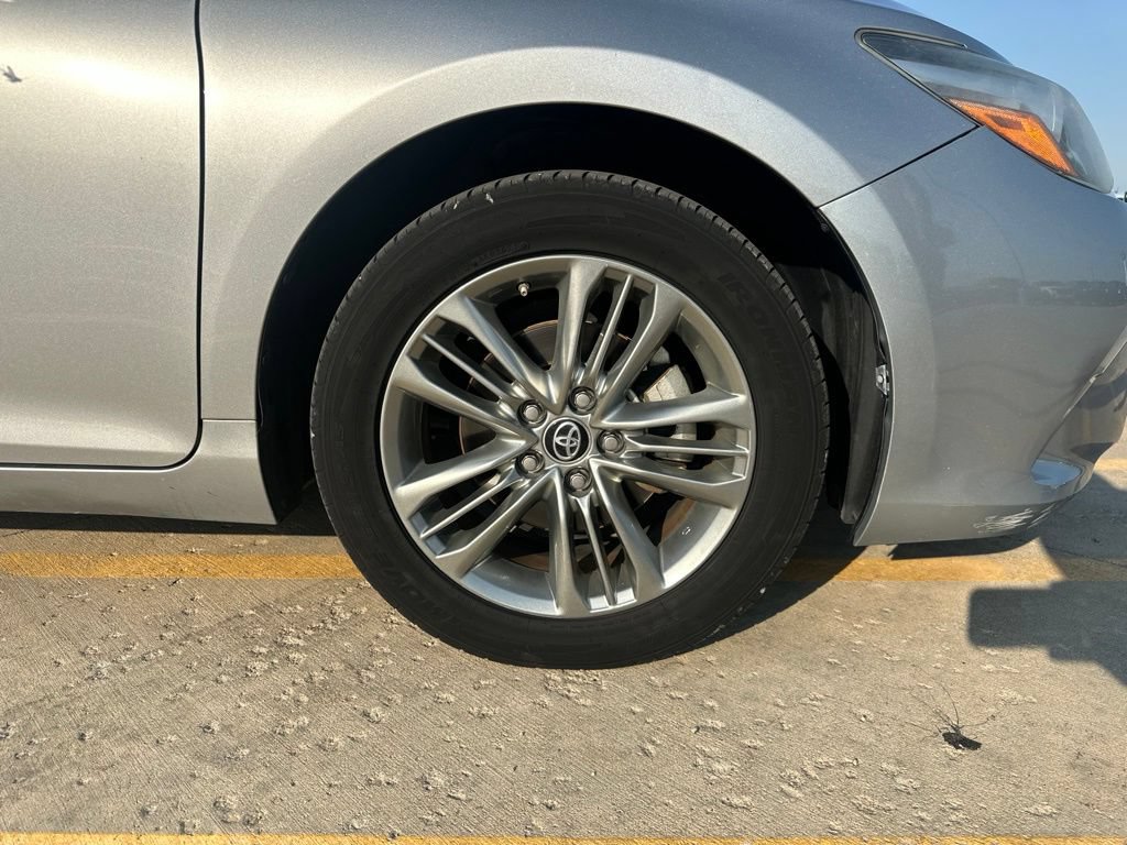 Used 2015 Toyota Camry SE FWD image 28