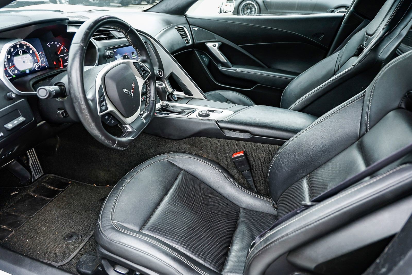 Used 2016 Chevrolet Corvette Stingray Coupe w/ 3LT Preferred Equipment Group image 5