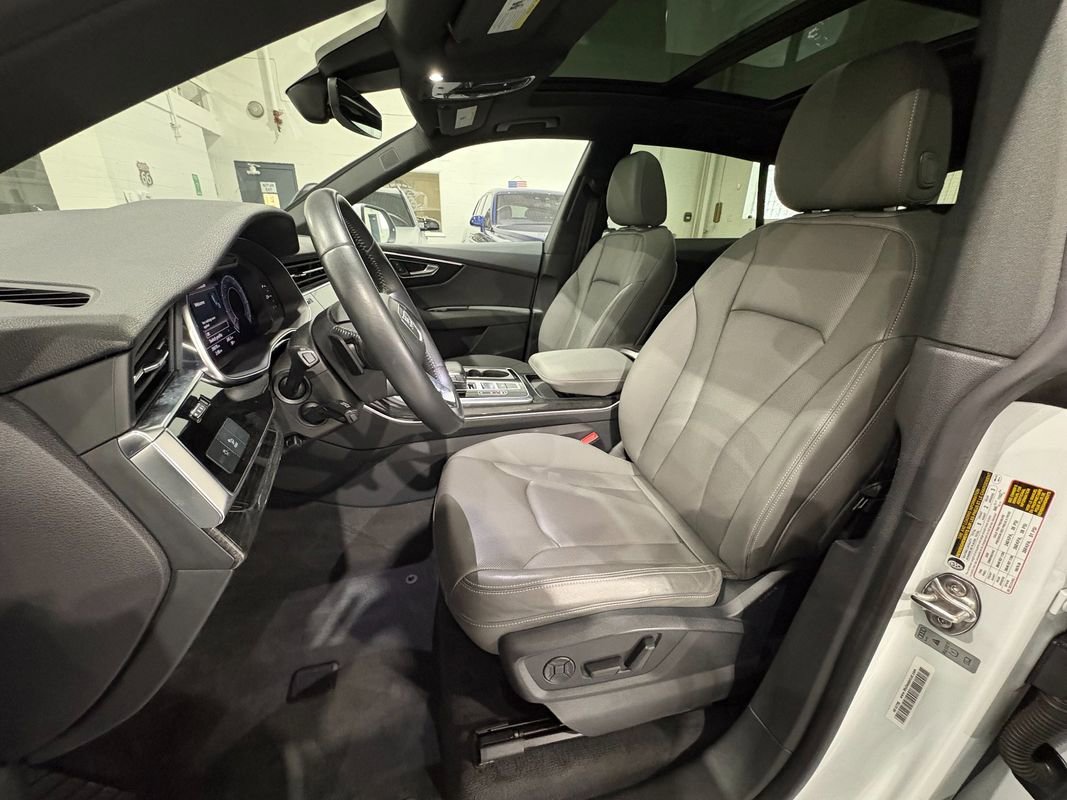 Used 2019 Audi Q8 Premium Plus w/ Premium Plus image 9