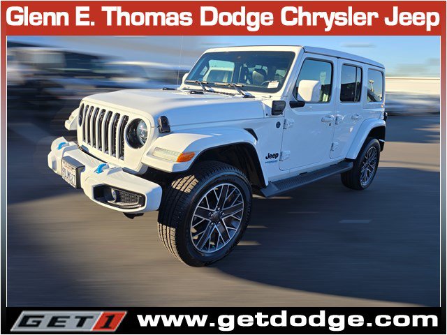 Used 2022 Jeep Wrangler Unlimited Sahara image 3