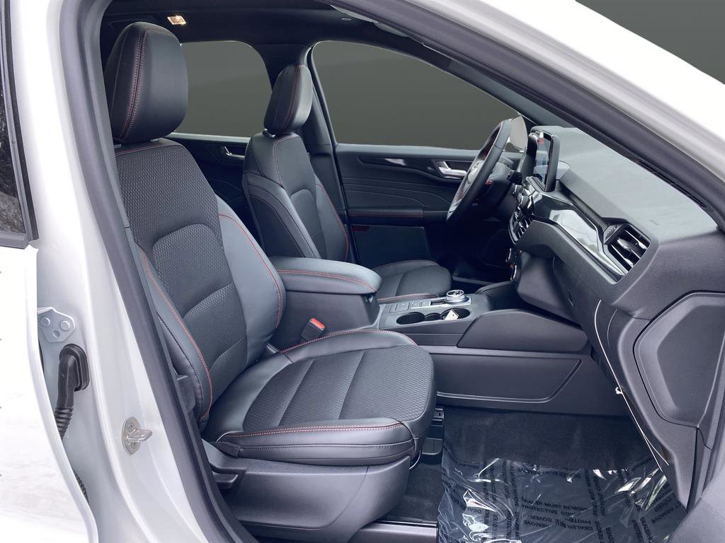 New 2026 Ford Escape ST-Line w/ Cold Weather Package image 36