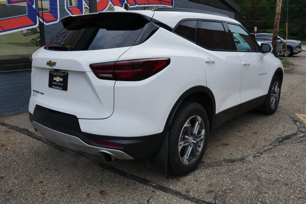 Used 2023 Chevrolet Blazer LT AWD/4WD image 19