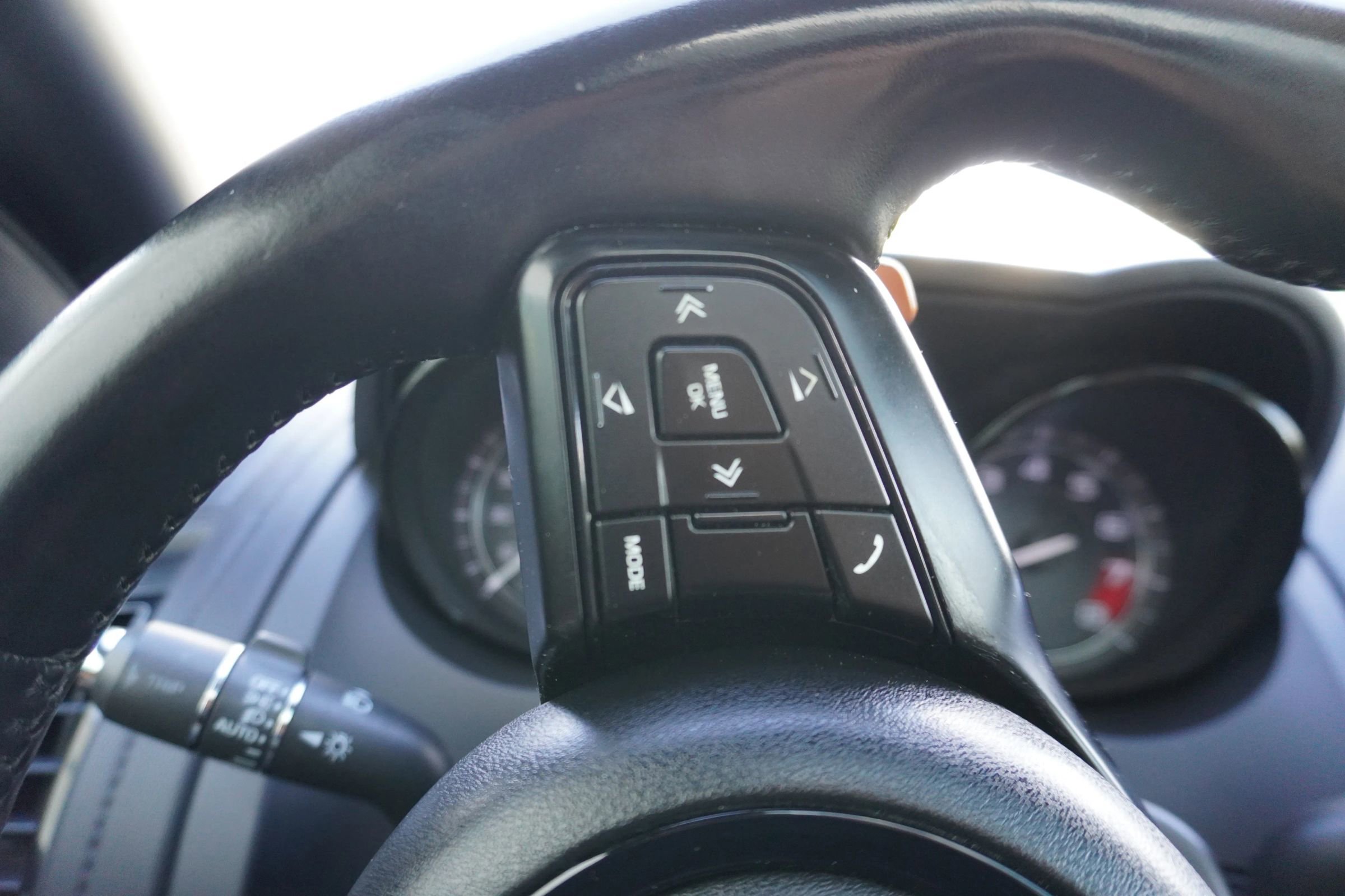 Used 2015 Jaguar F-TYPE S RWD image 26