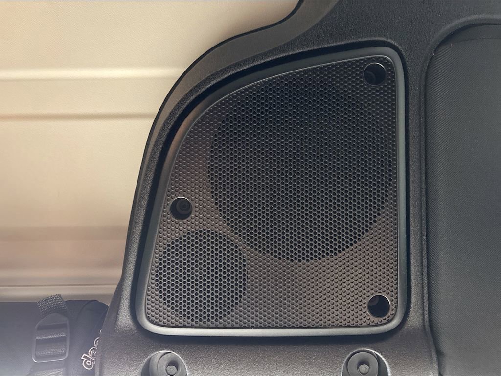 Used 2016 Jeep Wrangler Unlimited Sahara image 22