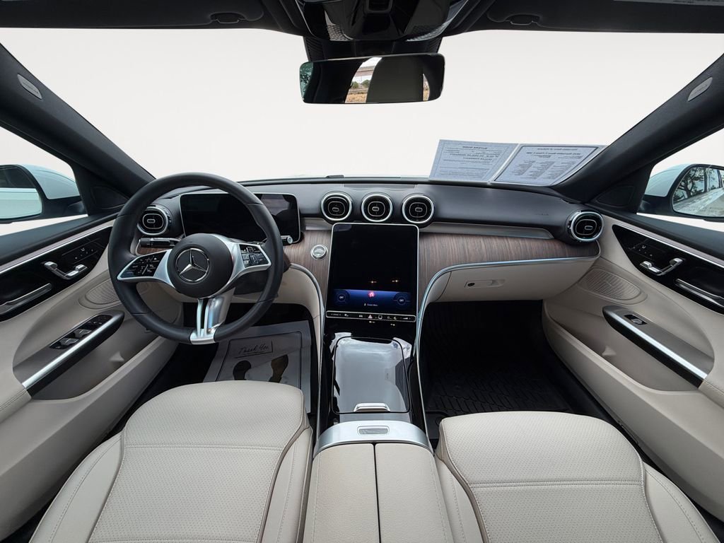Used 2025 Mercedes-Benz C 300 Sedan image 13