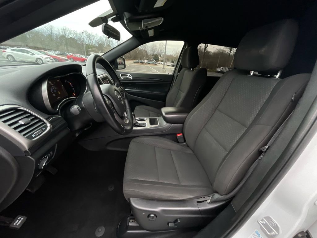 Used 2021 Jeep Grand Cherokee Laredo image 26