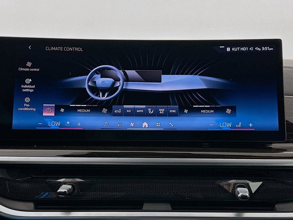 Certified 2024 BMW X5 xDrive40i w/ Premium Package image 16