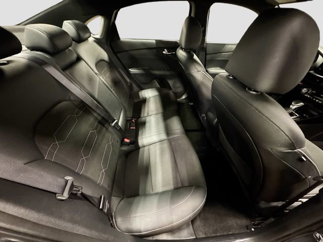 Used 2024 Kia Forte GT-Line image 26