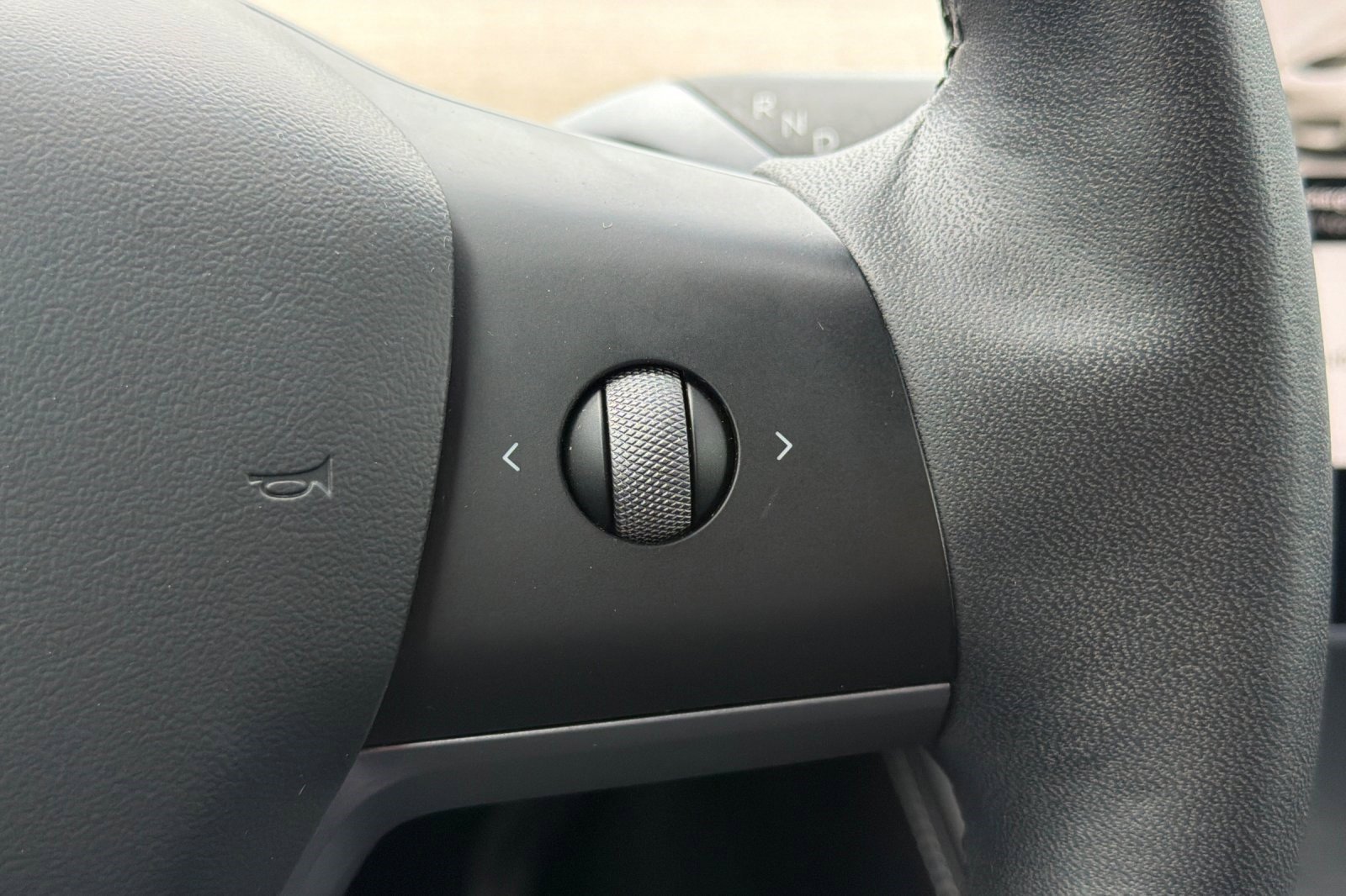 Used 2021 Tesla Model Y Long Range AWD/4WD image 31