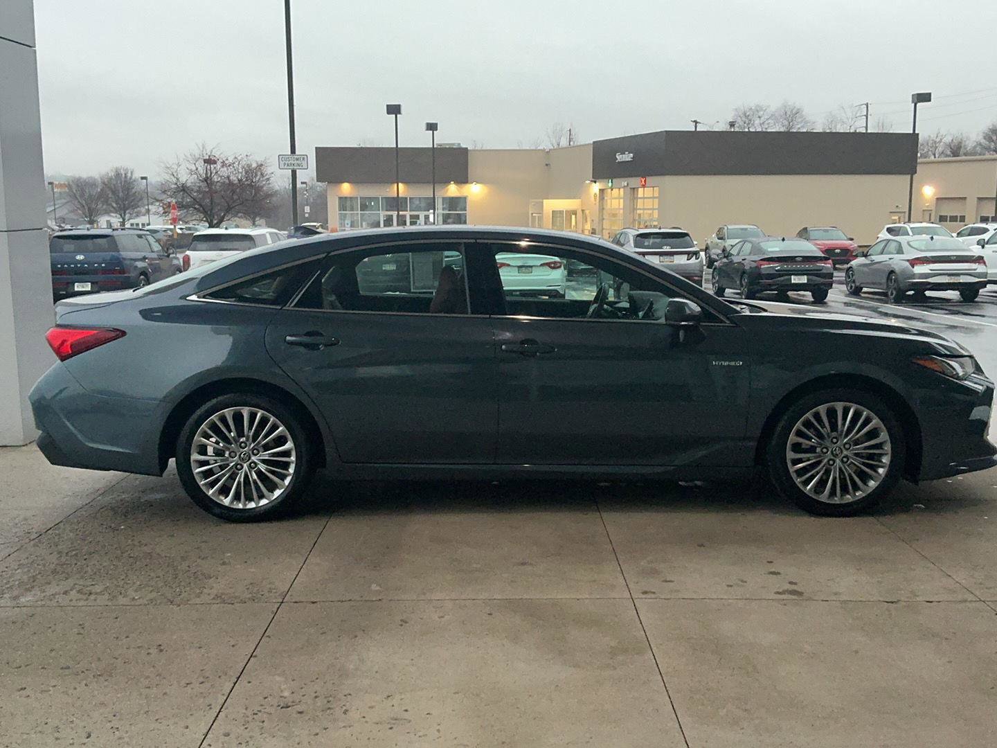 Used 2020 Toyota Avalon Limited w/ Advanced Safety Package image 6