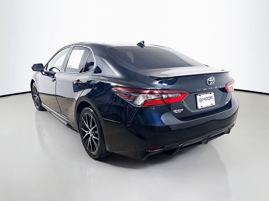 Certified 2023 Toyota Camry SE FWD image 5