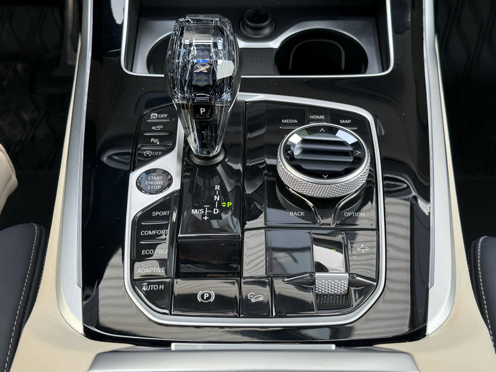 Used 2022 BMW X7 M50i image 15