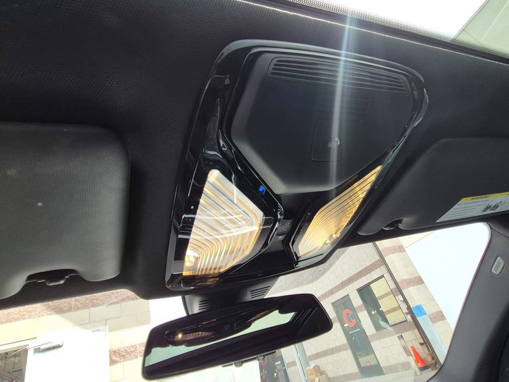 Used 2021 BMW 330e w/ Convenience Package image 25