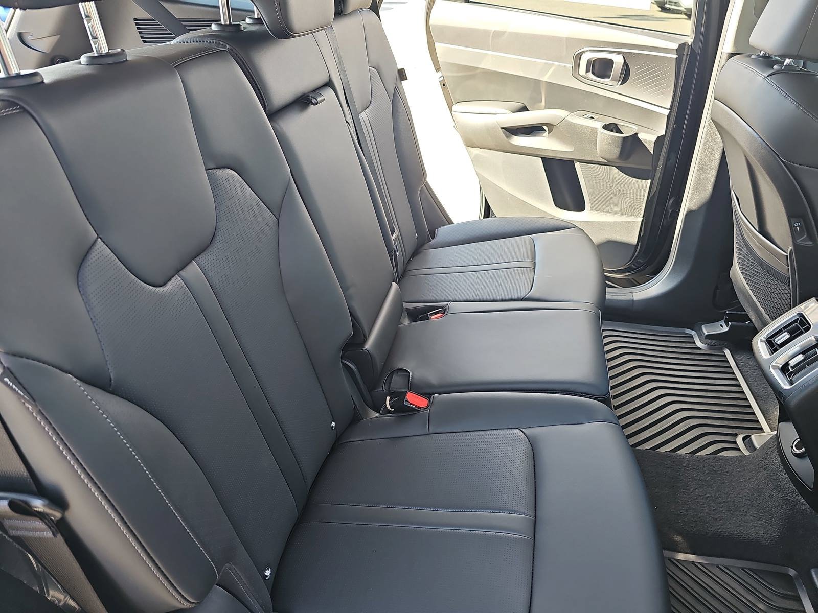 New 2026 Kia Sorento S AWD/4WD image 12