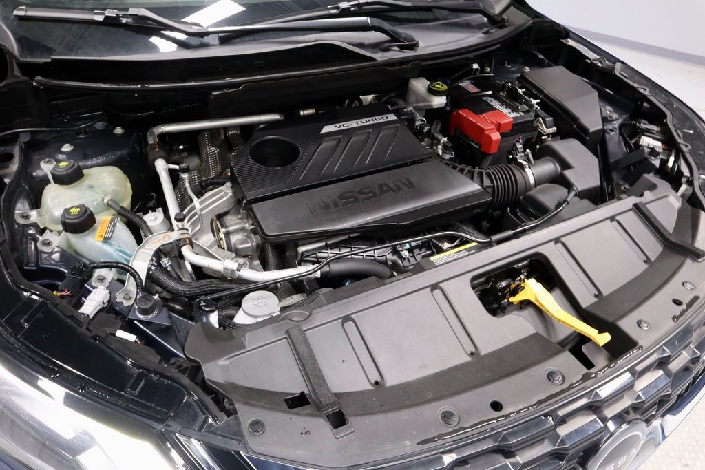 Certified 2022 Nissan Rogue SV image 16