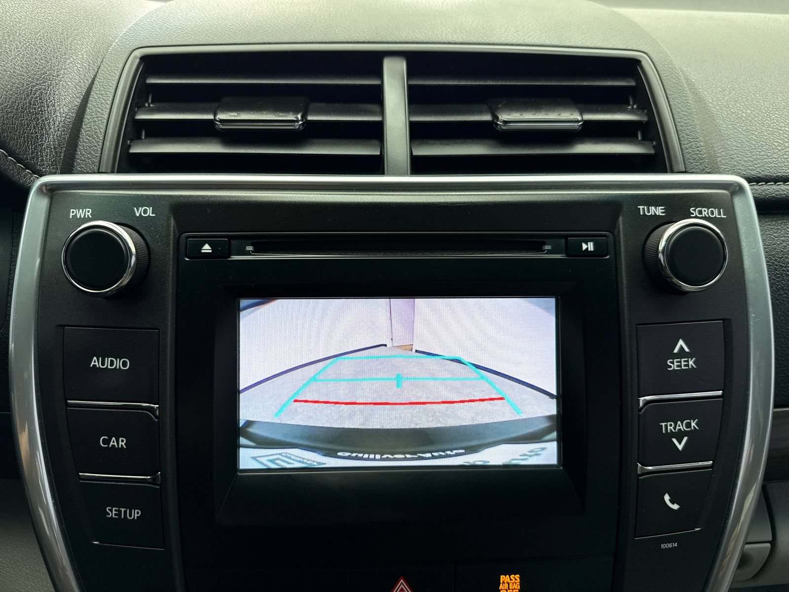 Used 2017 Toyota Camry LE FWD image 28
