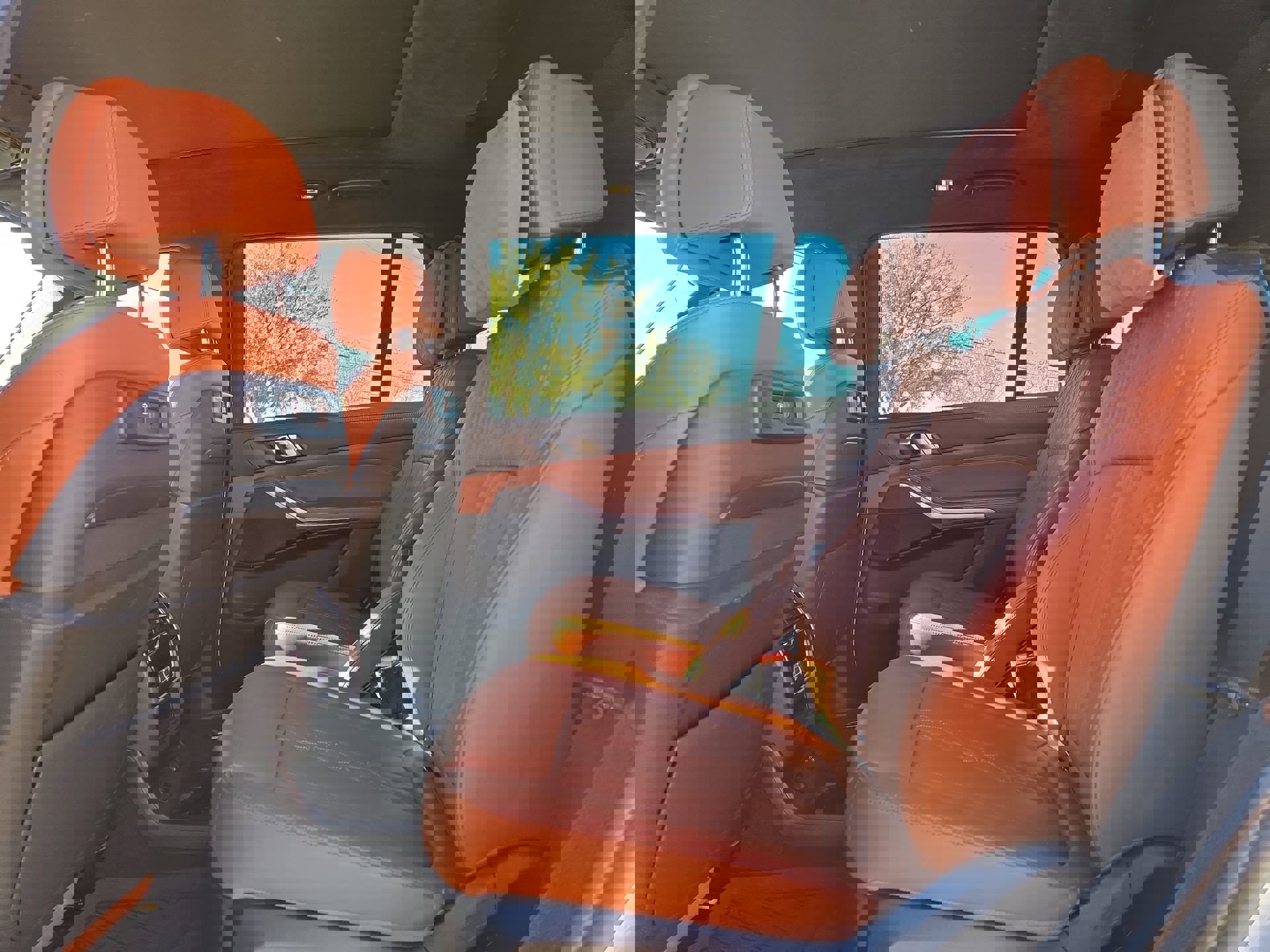 Used 2022 BMW X7 xDrive40i w/ M Sport Package image 13