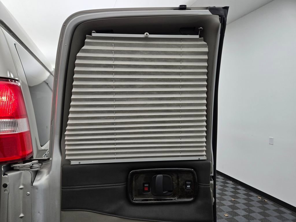 Used 2023 Chevrolet Express 2500 Extended image 11