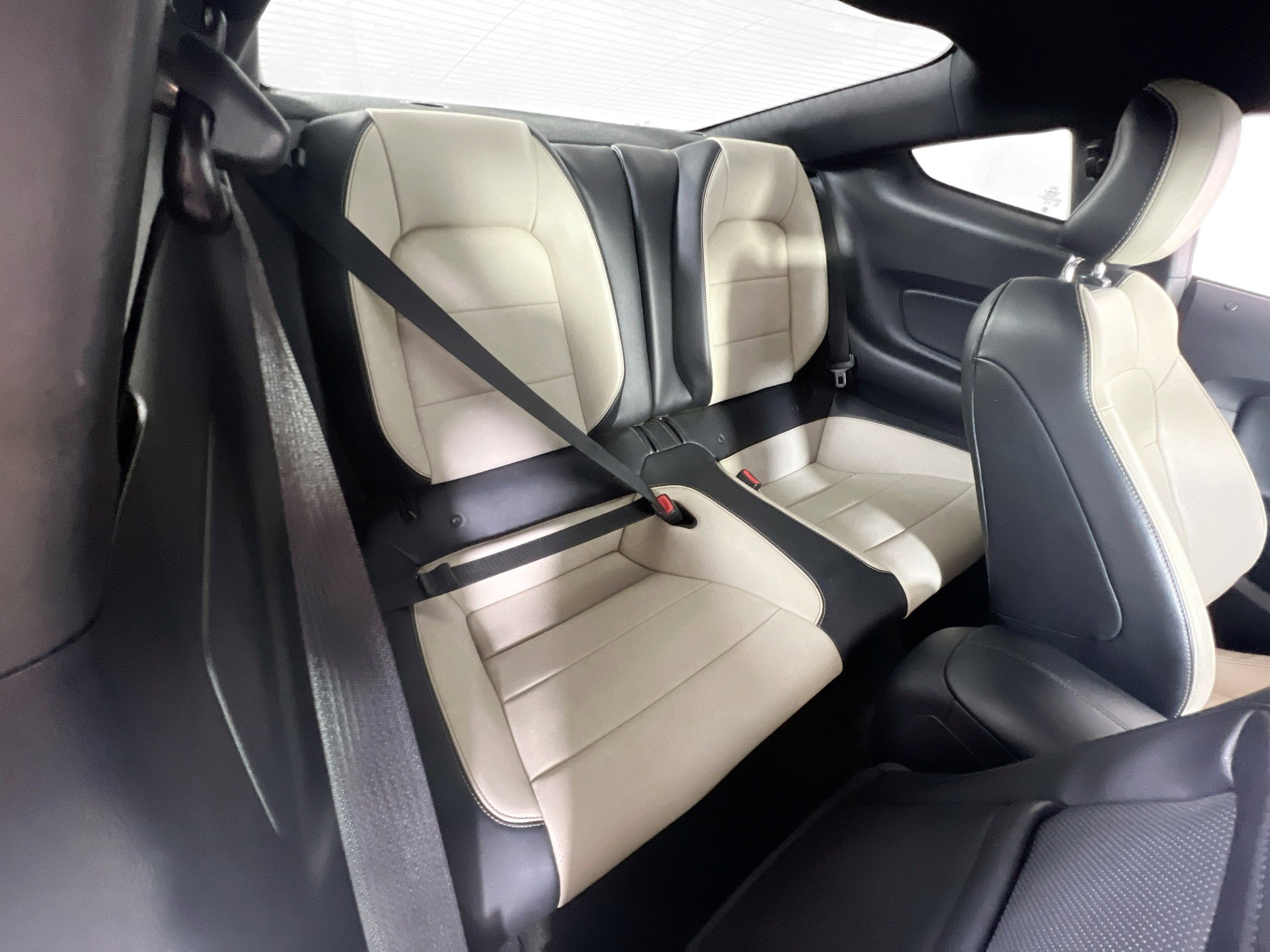 Used 2017 Ford Mustang GT Premium w/ Equipment Group 401A image 26