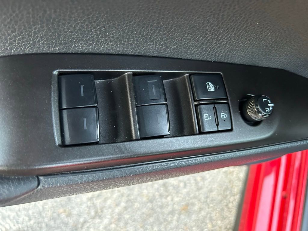 Used 2024 Toyota Camry SE image 17