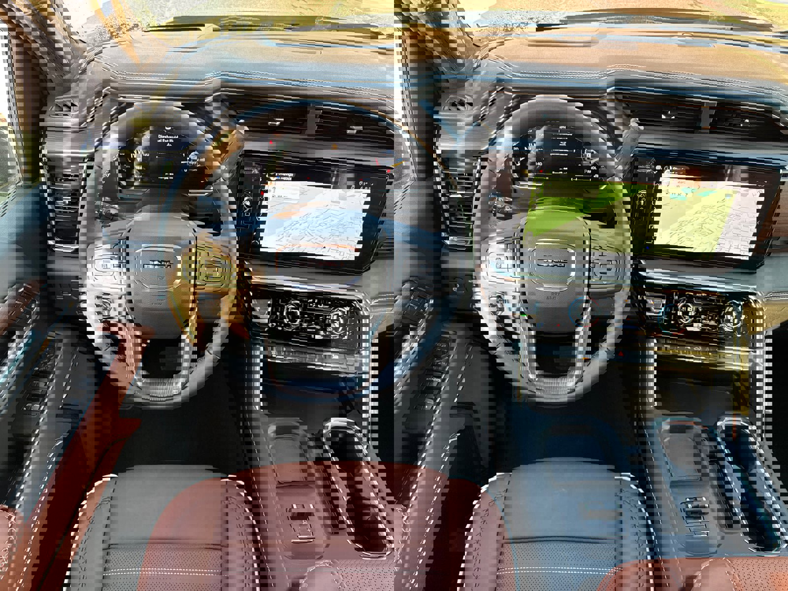 New 2026 GMC Sierra 3500 Denali Ultimate w/ LPO, Black Badging Package image 23