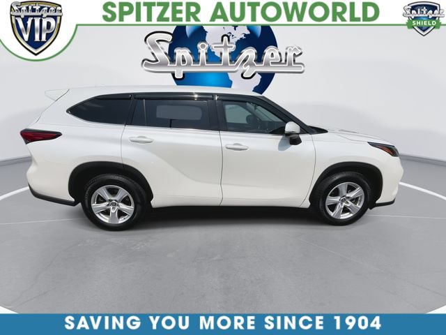 Used 2021 Toyota Highlander L FWD image 10