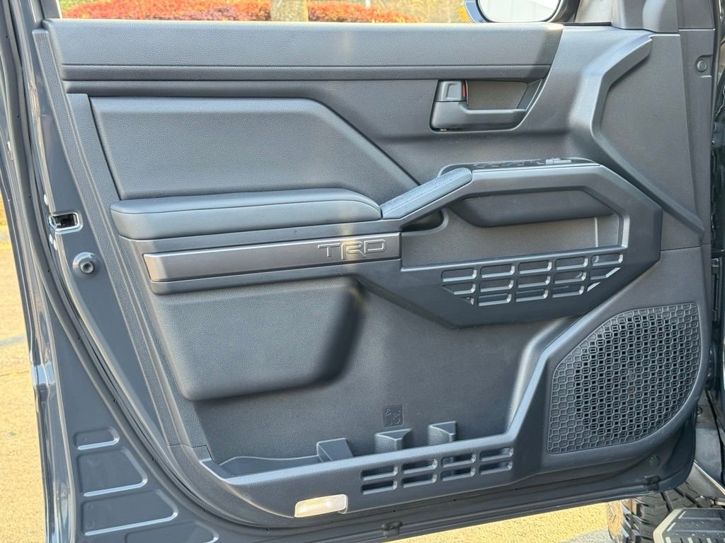 Certified 2025 Toyota 4Runner TRD Off-Road image 24