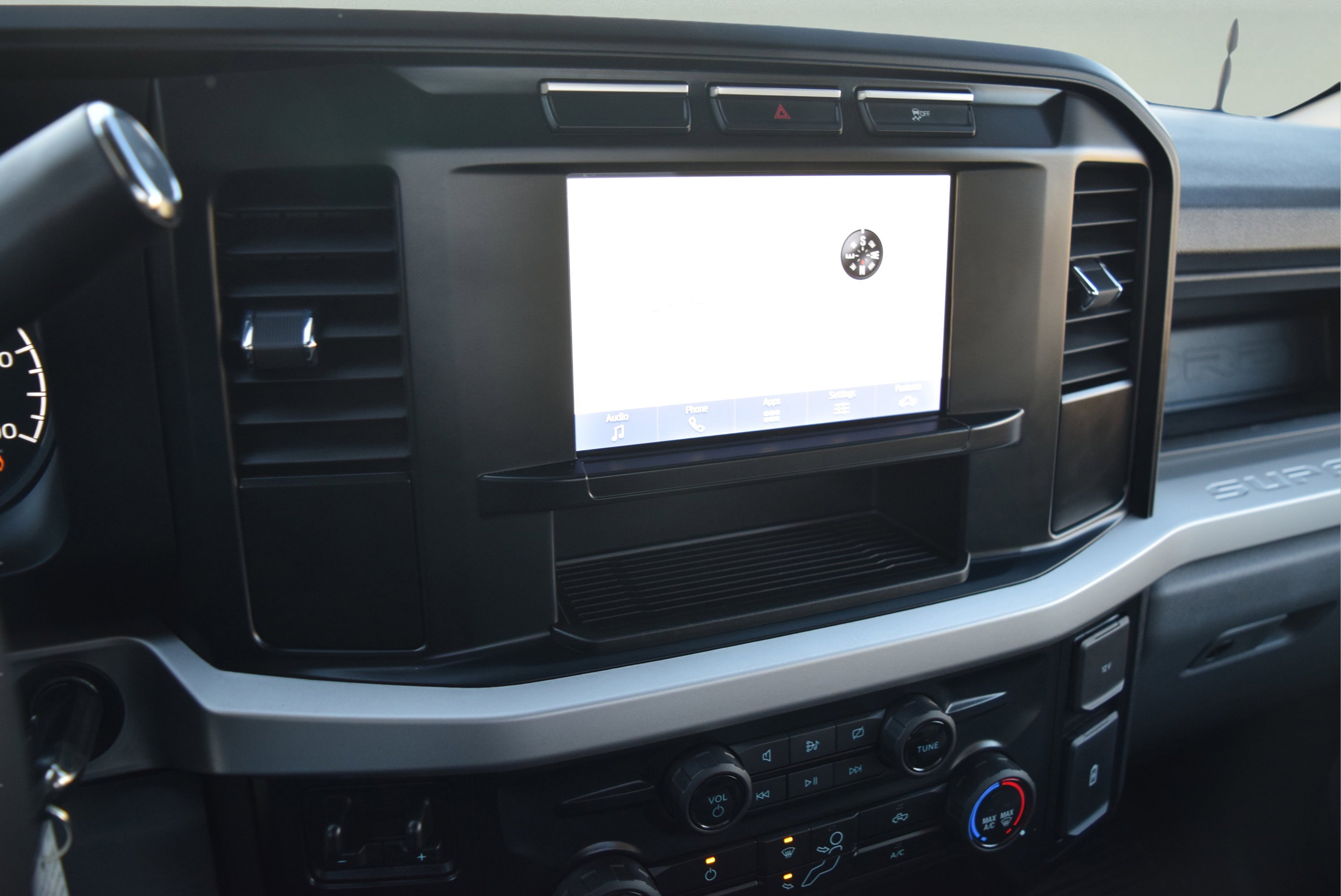 Used 2024 Ford F250 XL w/ Snow Plow Prep Package image 10