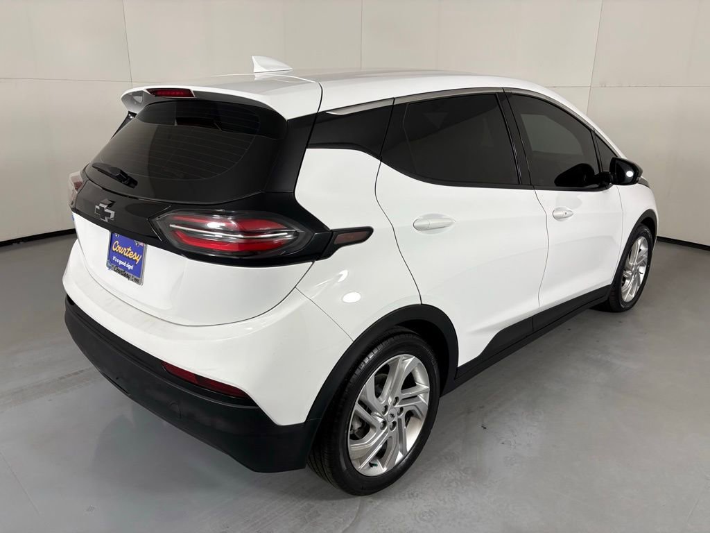 Used 2023 Chevrolet Bolt LT FWD image 10