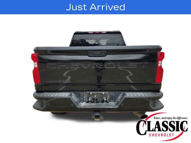 Used 2024 Chevrolet Silverado 2500 LT w/ Midnight Edition AWD/4WD image 7