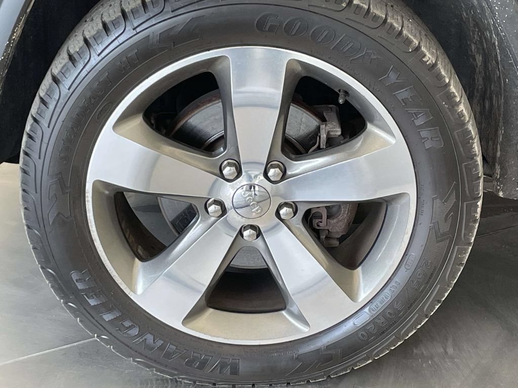 Used 2014 Jeep Grand Cherokee Limited AWD/4WD image 13