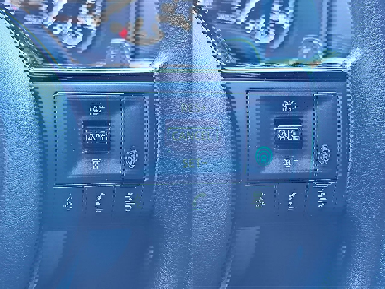 Used 2021 Nissan Rogue SV image 17