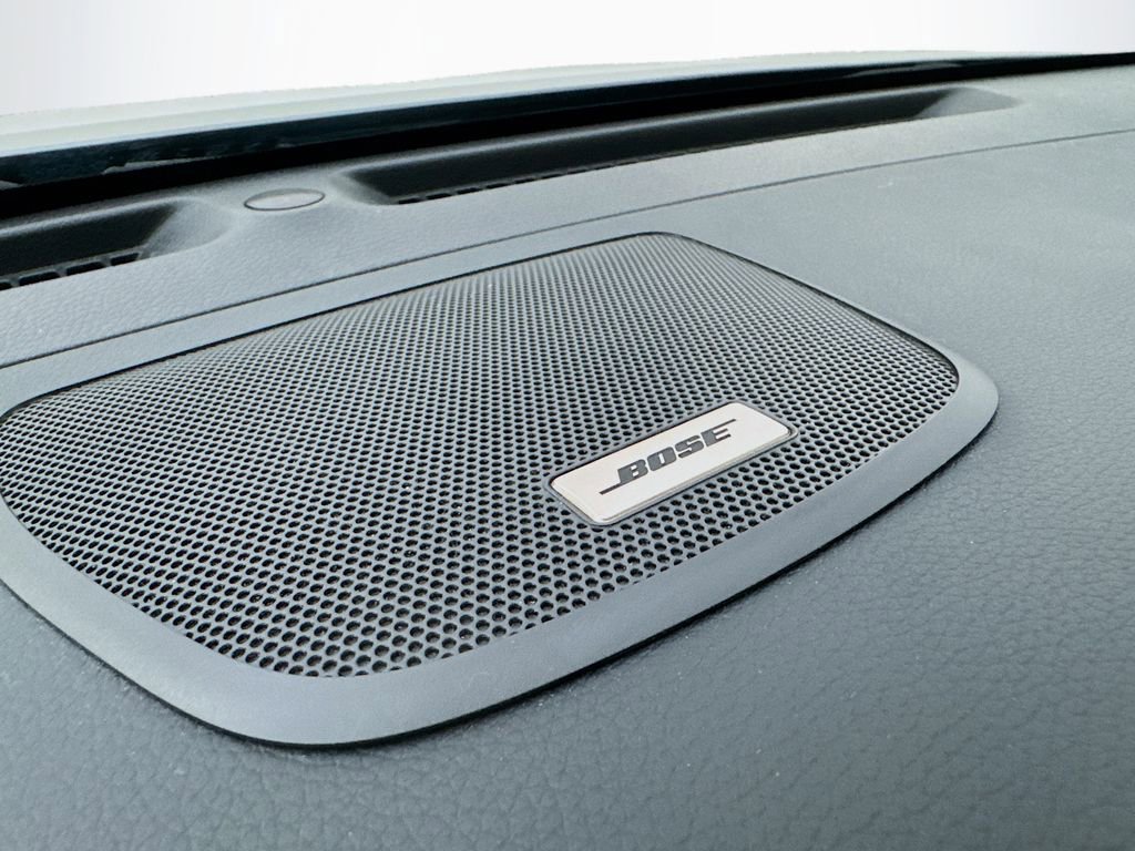 Used 2019 Nissan Rogue SV w/ Sun & Sound Touring Package AWD/4WD image 23