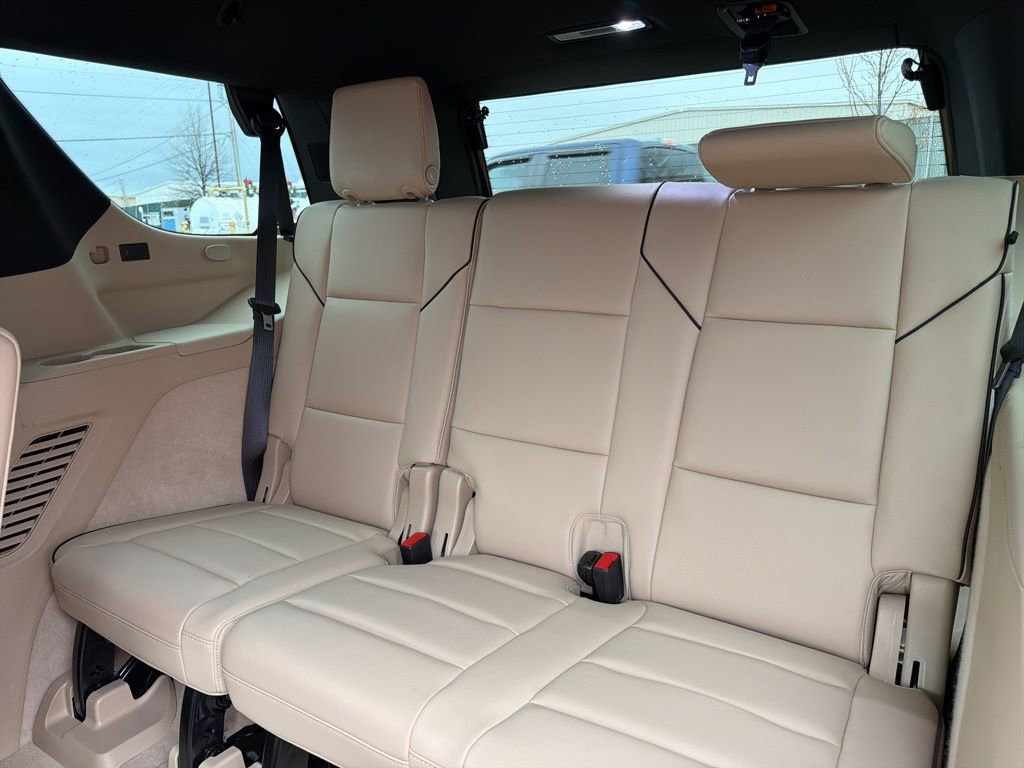 Certified 2023 Cadillac Escalade Premium Luxury image 17