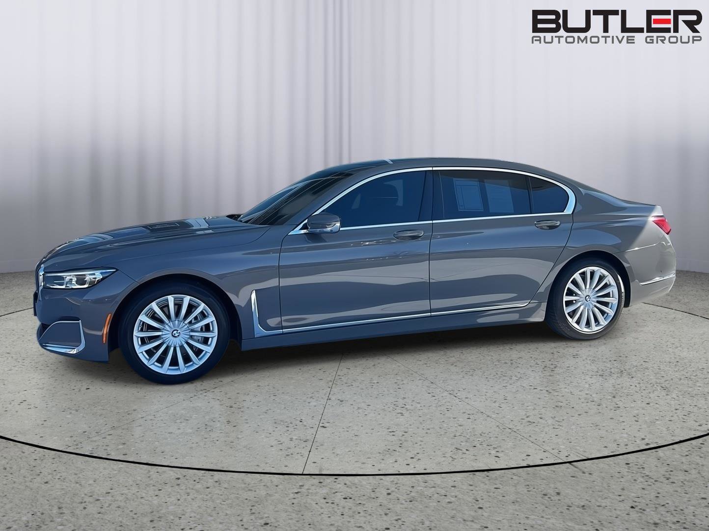 Used 2020 BMW 740i image 3