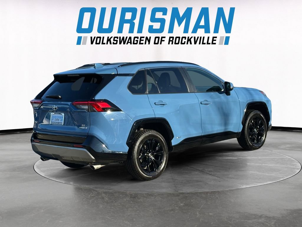 Used 2022 Toyota RAV4 SE w/ Convenience Package image 6