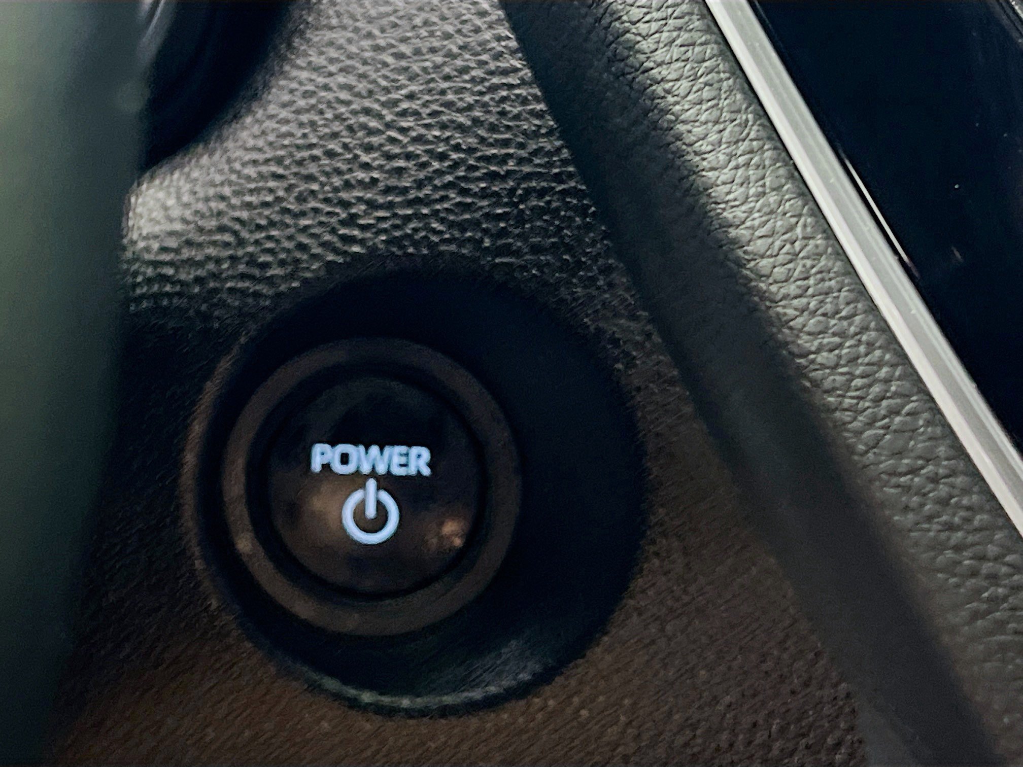 Used 2024 Toyota Corolla Cross AWD Hybrid image 23