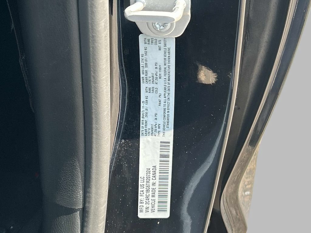 Used 2026 Chrysler Pacifica Select FWD image 10